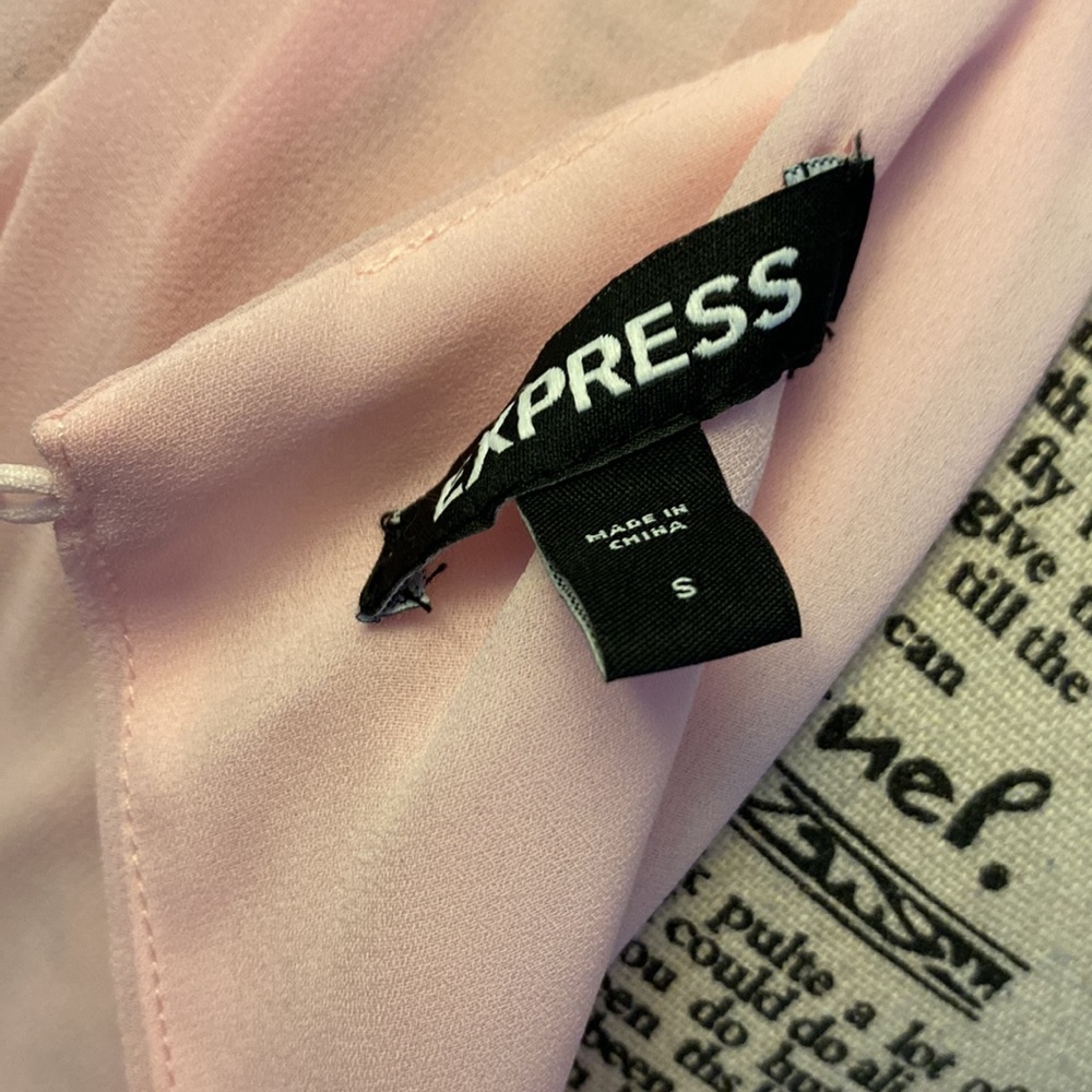 NWOT.  Express pink ruffled dress - Picture 6 of 7
